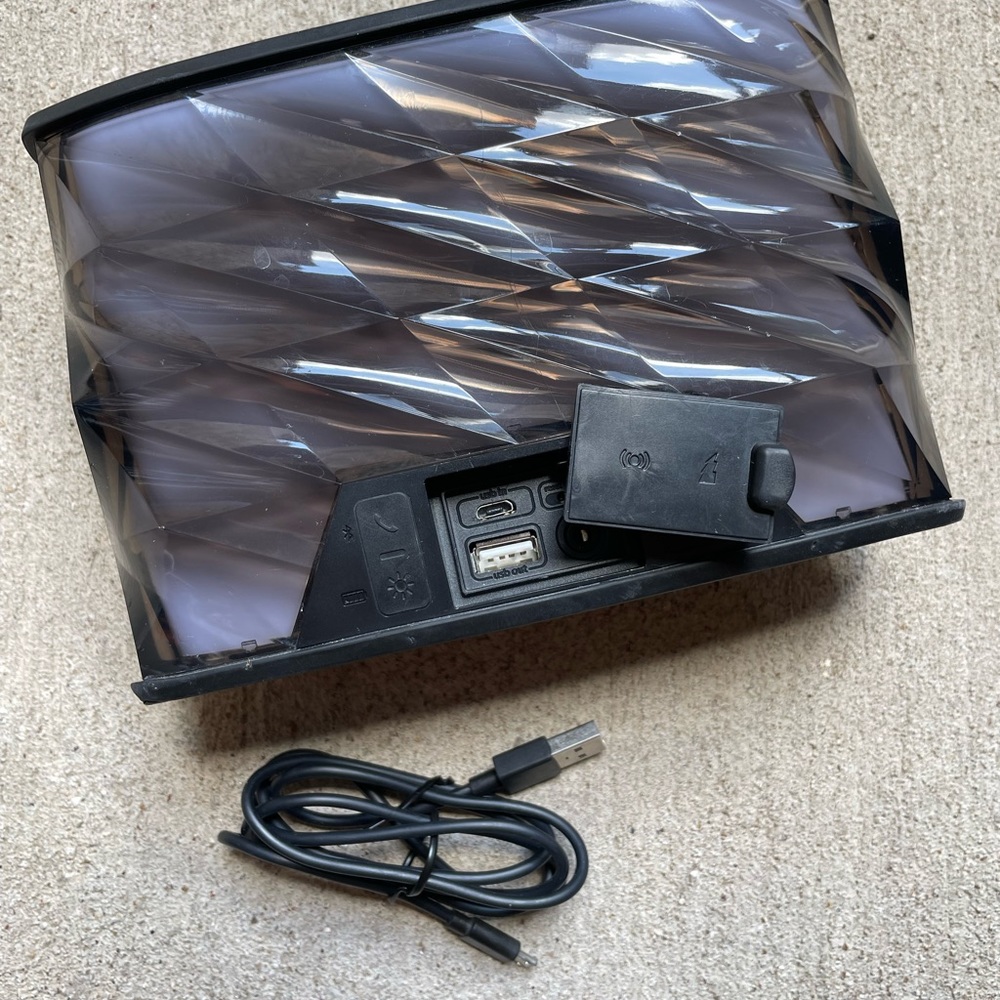 iHome Bluetooth speaker - Picture 12 of 13